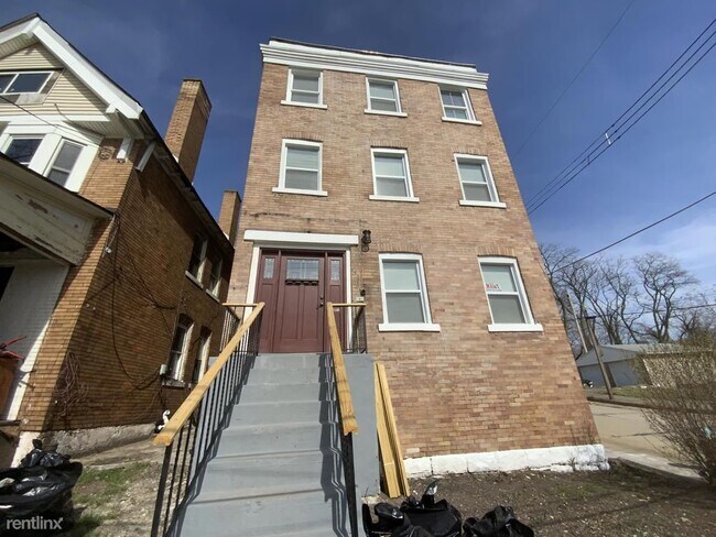 Building Photo - 526 Junilla St