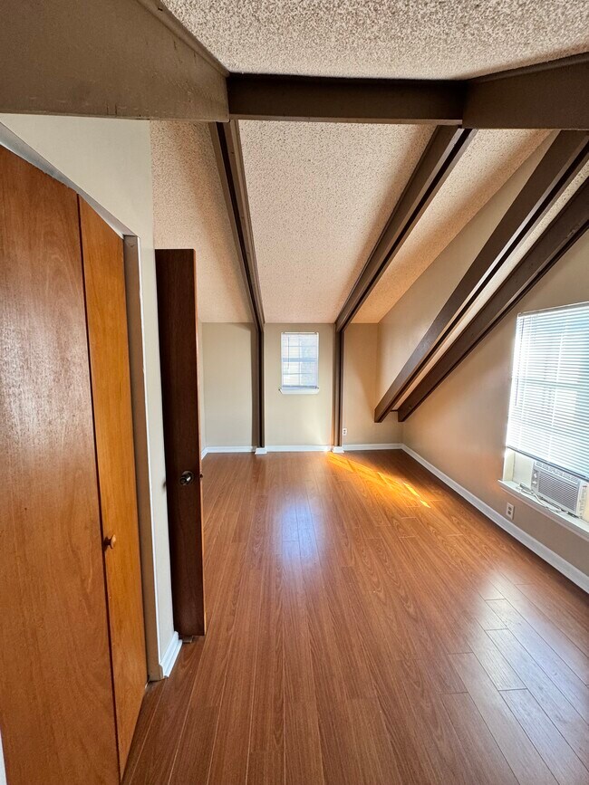 Foto del edificio - 1120 Garfield St