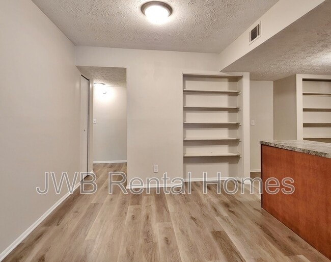 Photo - 7201 Arlington Expy Apartment