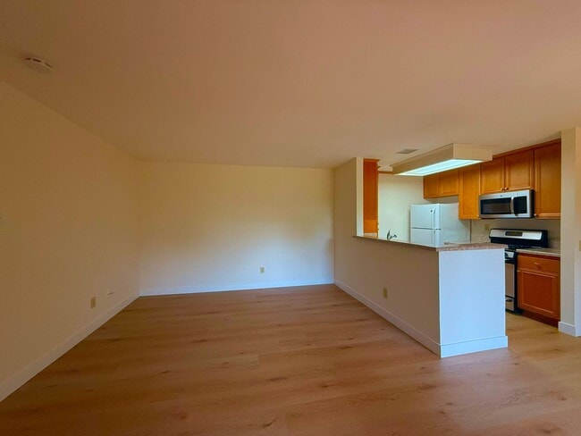 Foto del edificio - Charming 1 Bedroom Condo in Stoney Brook