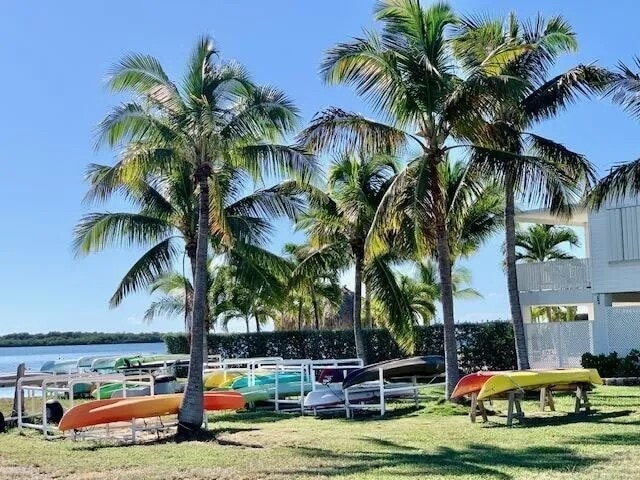 Building Photo - 922 S Silver Cir