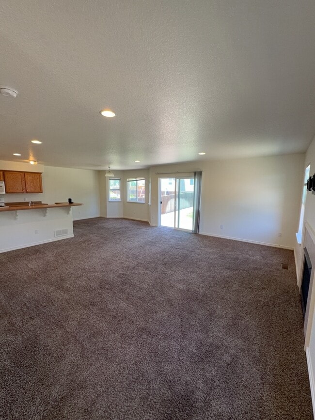 Building Photo - 6628 Watusi Rd