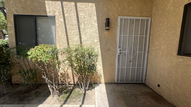 Foto del edificio - 43301 20th St W