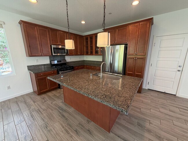 Foto del edificio - 3 bedroom | 2.5 bathroom | McKinley Village Single Family Home