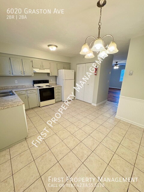 Foto del edificio - 6020 Graston Ave