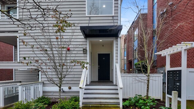 Foto del edificio - Modern 2BR Apartment in Prime Queen Anne Location