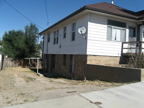 Building Photo - 3-Plex Multi-Family Investment Property