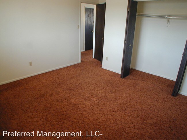 Building Photo - 503 Shoshoni St