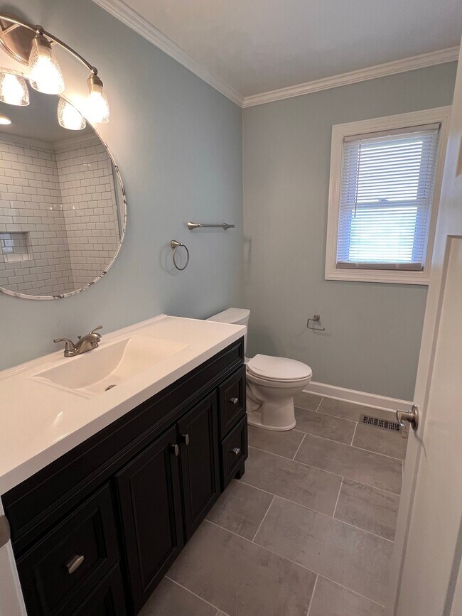 Building Photo - 25427 Wexmouth Dr