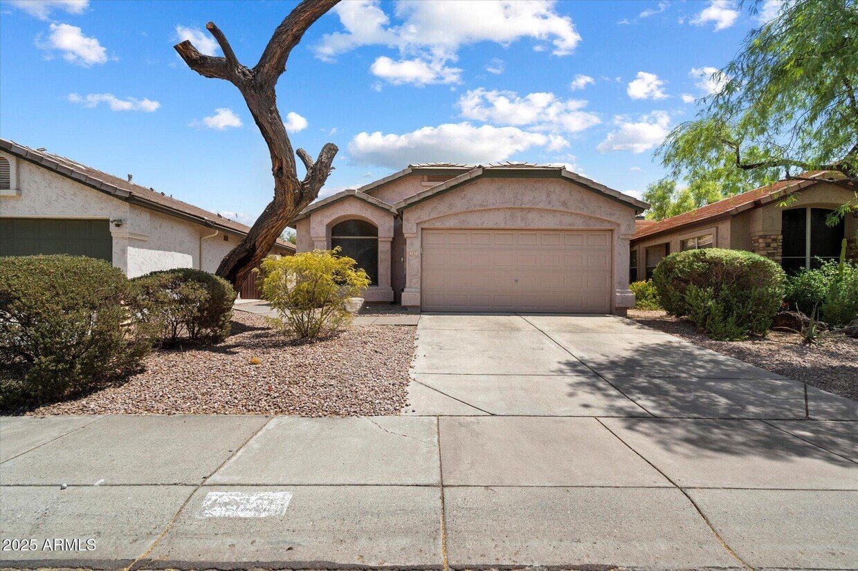 Foto principal - 21821 N 48th Pl