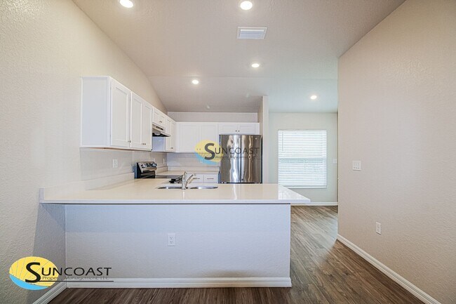 Foto del edificio - 10386 Pendleton Ave