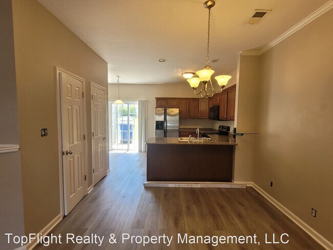 Building Photo - 2 br, 2.5 bath House - 72 John Sevier Avenue