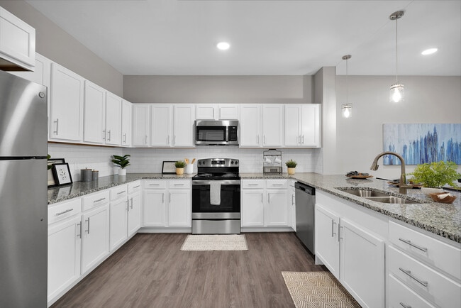 En el interior de los apartamentos de 2 habitaciones - Cocina - Saddle Brook Landings