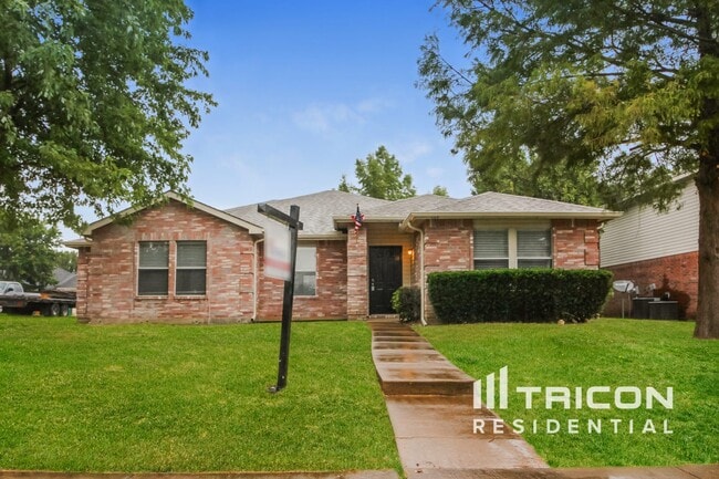 Building Photo - 647 Bluechalk Drive Cedar Hill TX