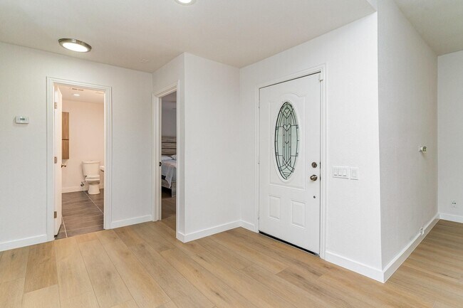 Foto del edificio - 6031 Blue Mist Ln