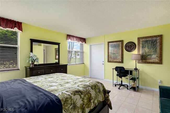 Foto del edificio - 5959 Winkler Rd