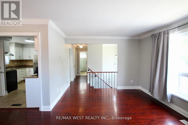 Building Photo - 101 Dearbourne Blvd