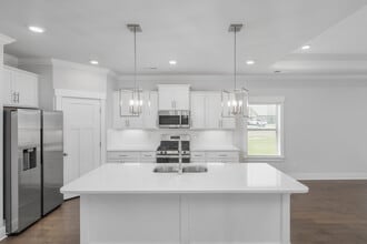 Building Photo - 126 Whitner Dr Building Photo - 126 Whitner Dr