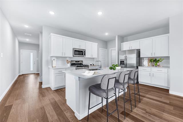 Foto del edificio - 508 Towerglen Dr