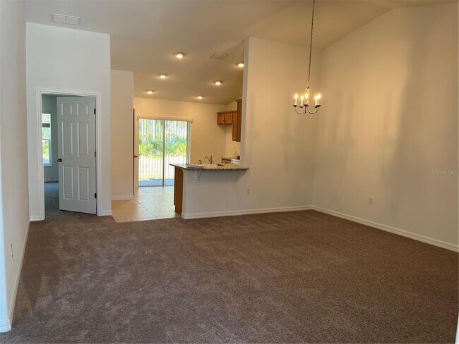 Foto del edificio - 19 Buttonbush Ln