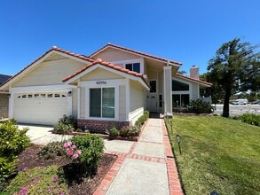 Building Photo - 45996 Parsippany Ct