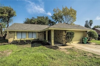 Building Photo - 20010 Ft Dodge Dr