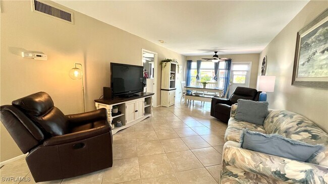 Foto del edificio - 6300 South Pointe Blvd