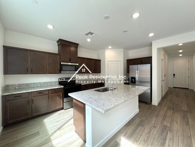 Foto del edificio - Brand New Sacramento 4bd/3ba Home!