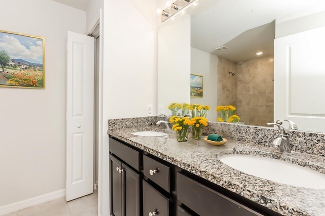 Foto del edificio - 3212 44th St W