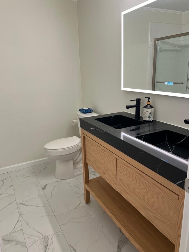 Building Photo - 604 Little John Ave