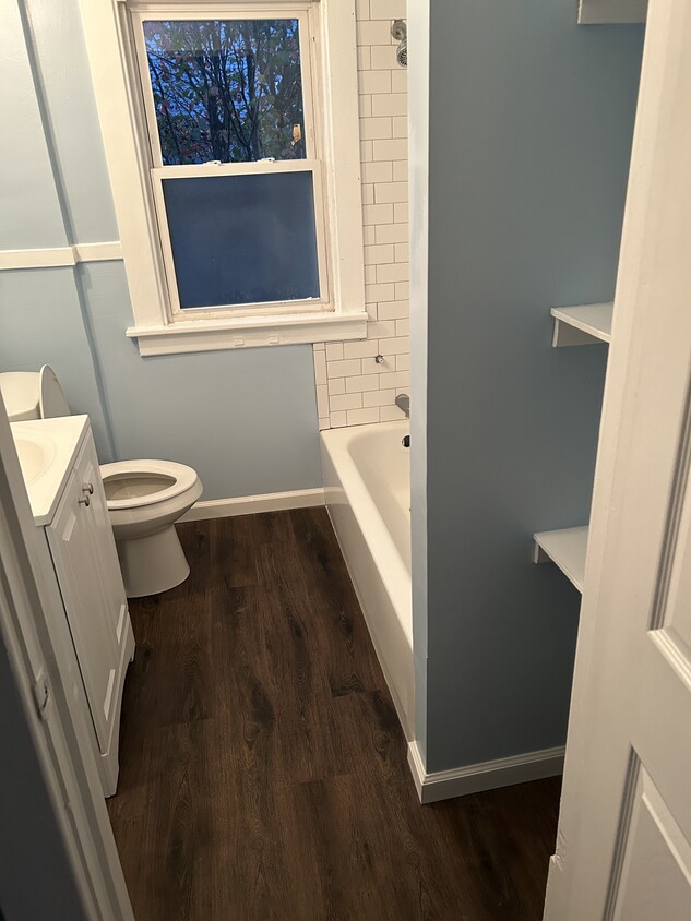 Renovated bathroom - 44 Villa Ave