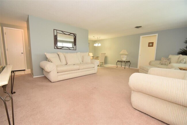 Building Photo - 1365 De Prie Rd