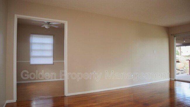 Foto del edificio - 6721 Carthage St