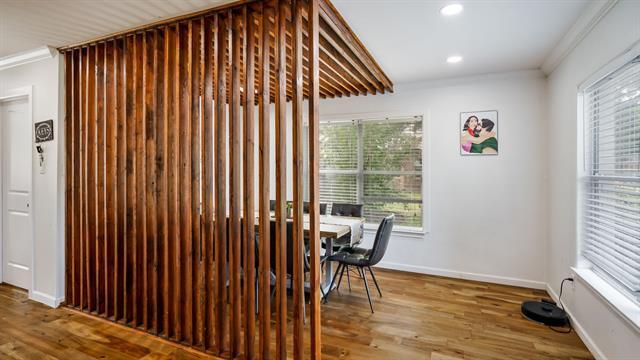 Foto del edificio - 6500 Tara Ln
