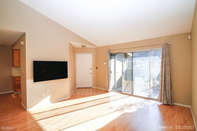 Building Photo - 551 Shadow Dance Dr