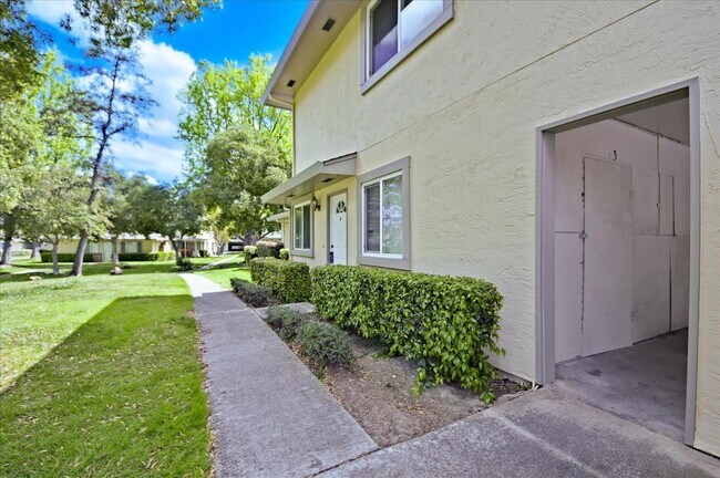 Building Photo - 4769 Hatfield Walkway