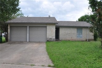Building Photo - 1006 Canterfield Ln