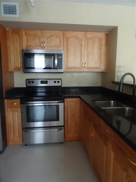 Foto del edificio - 777 SW 111th Way