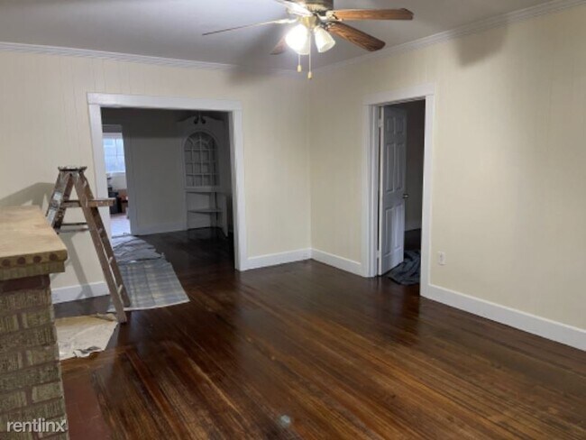 Building Photo - 3 br, 2 bath House - 0 Ferris Ave