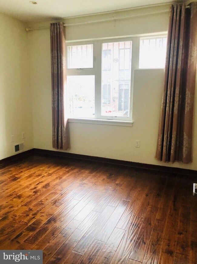 Foto del edificio - 622 N 11th St