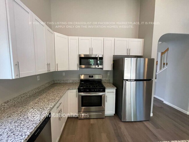 Foto del edificio - 472 Woodcrest Dr