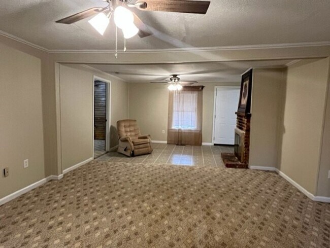 Building Photo - Available now on 3 acres in Hephzibah