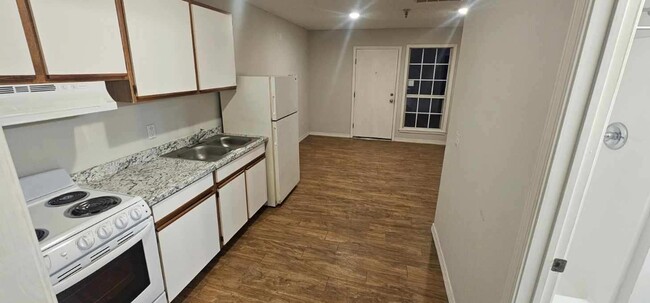 Foto del edificio - 13162 MO-13