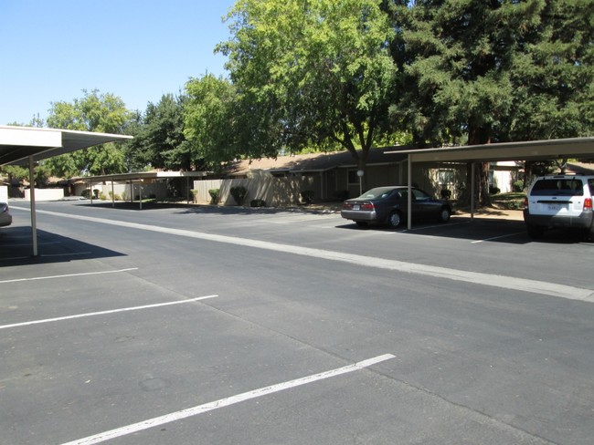 Parking Area - Sierra Meadows