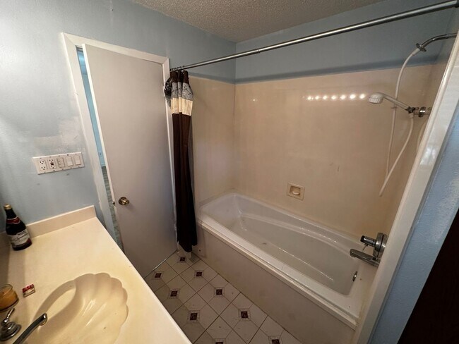 Foto del edificio - Ozone Woods Ranch