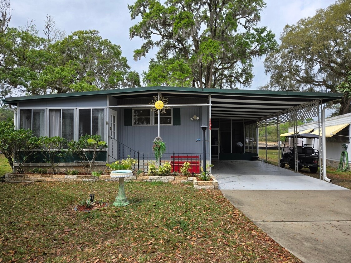 Primary Photo - 1204 Crest Ct
