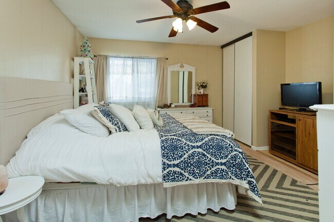 Foto del edificio - Charming 3-Bed Duplex in SE Minneapolis