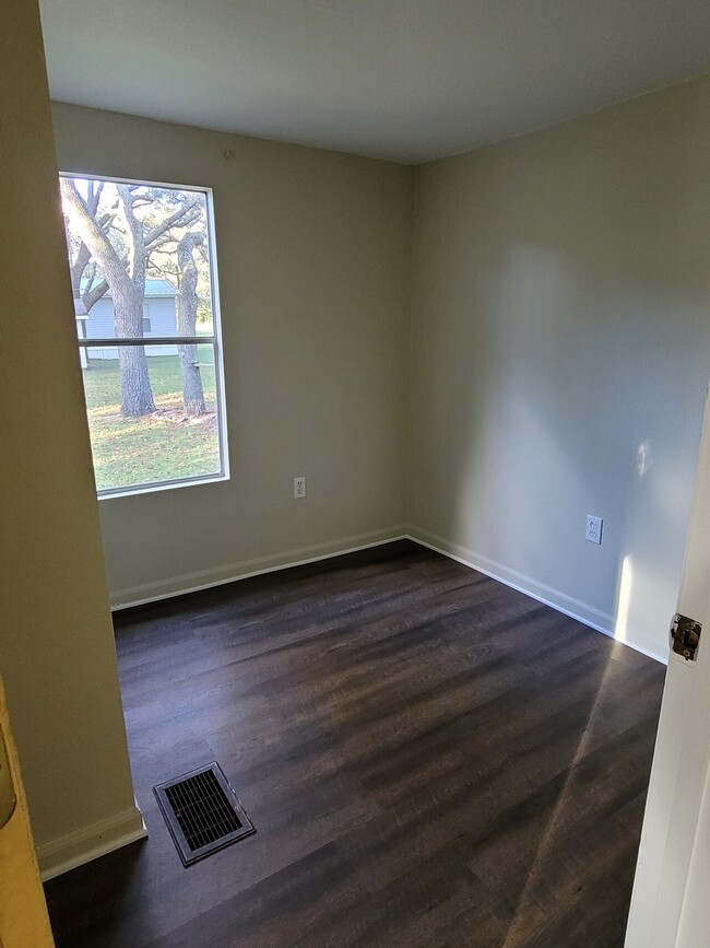 Foto del edificio - 1596 W. High Acres St.