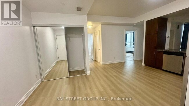 Building Photo - 38 Cedarland Dr