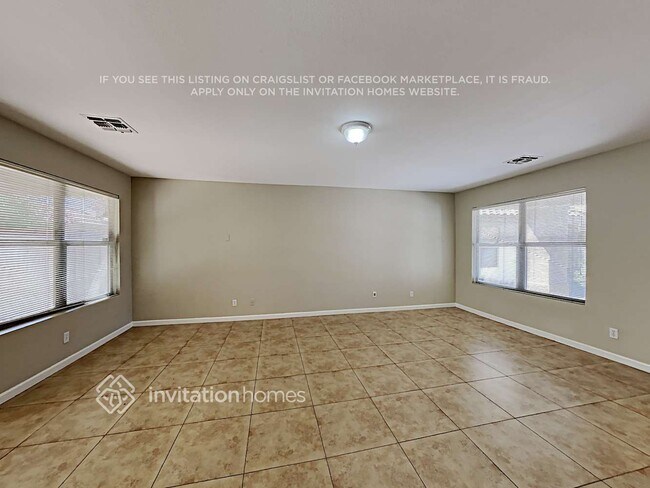 Foto del edificio - 1533 S Halsted Dr